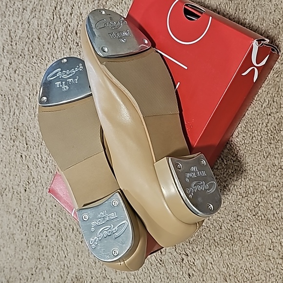 CAPEZIO tap shoes - Picture 2 of 4